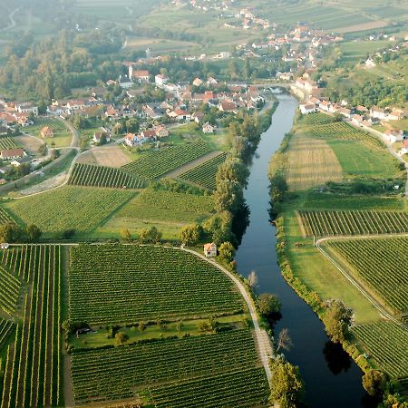 Prabatsch-Aichinger Winzergut Lägenhet Langenlois Exteriör bild
