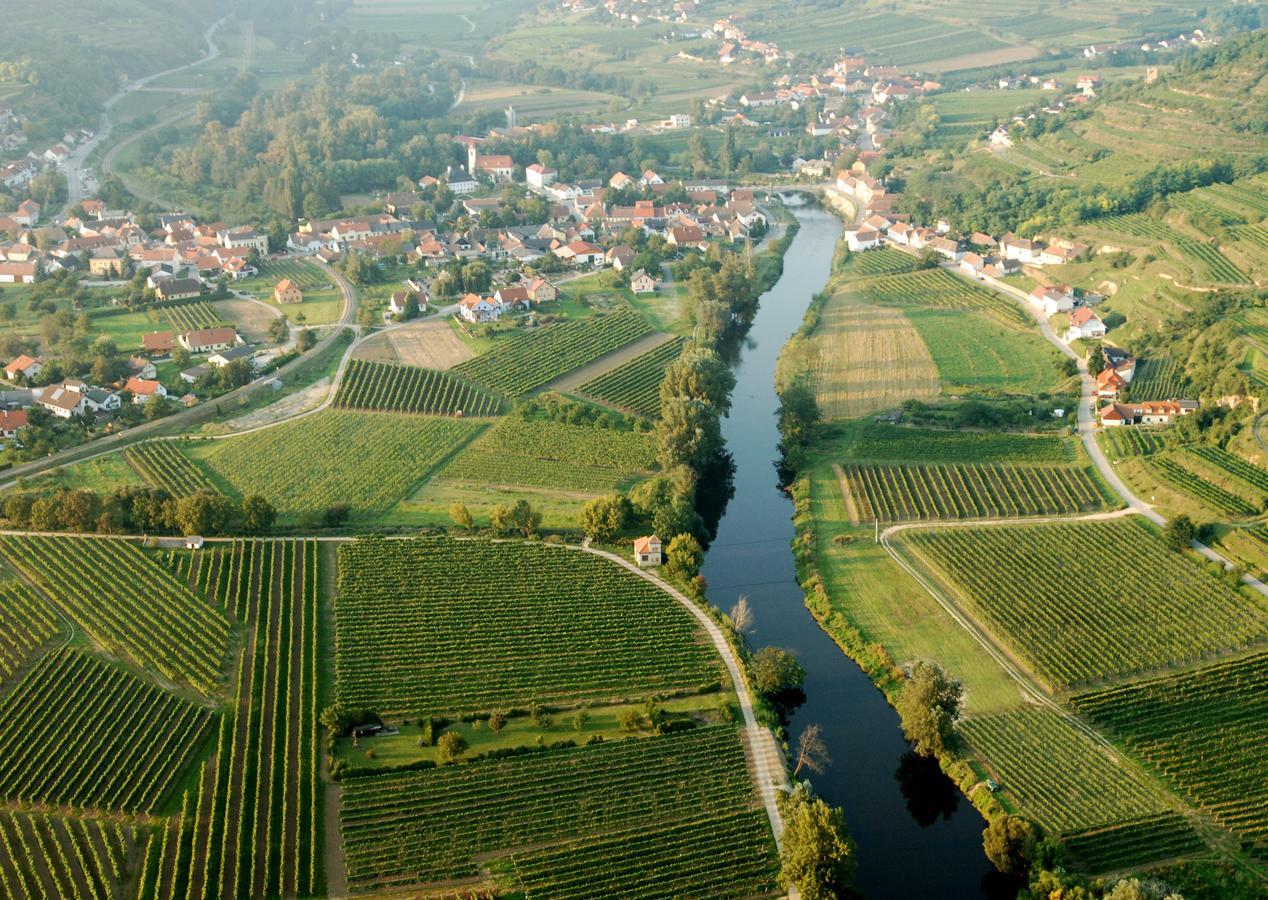 Prabatsch-Aichinger Winzergut Lägenhet Langenlois Exteriör bild